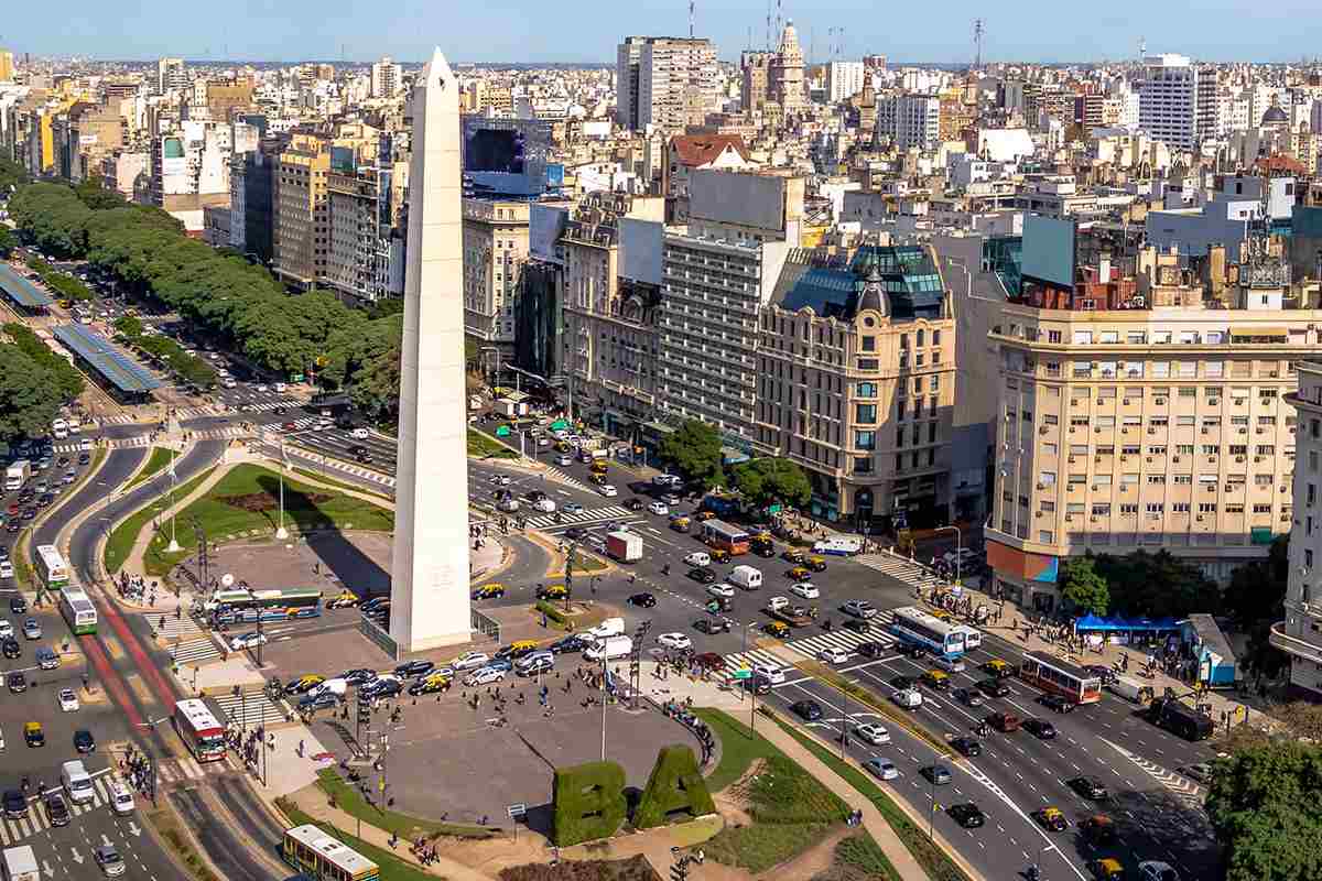 Economía argentina registró crecimiento récord en 2021 impulsada por el consumo privado