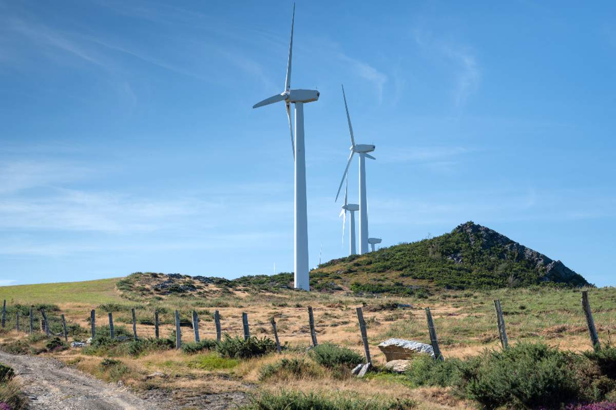 La paradoja energética de 2022: récord de precios en todos los mercados a pesar del notable aumento de la generación renovable