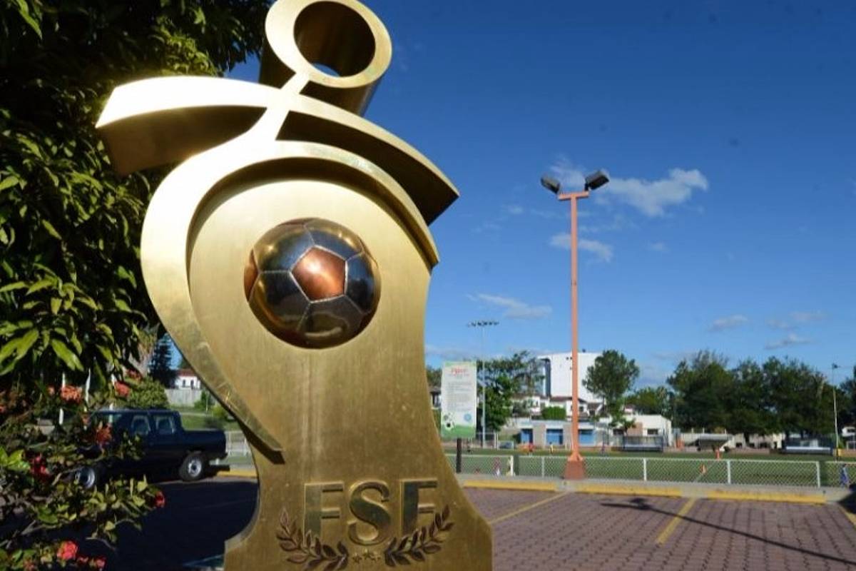 Investigan a Federación Salvadoreña de Fútbol por presunta corrupción