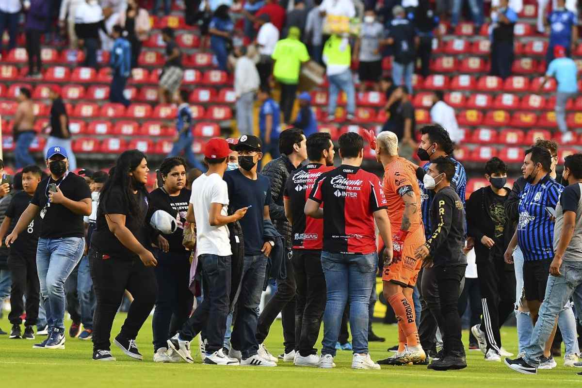 Violencia en el fútbol: México descarta muertos y población no cree en las autoridades