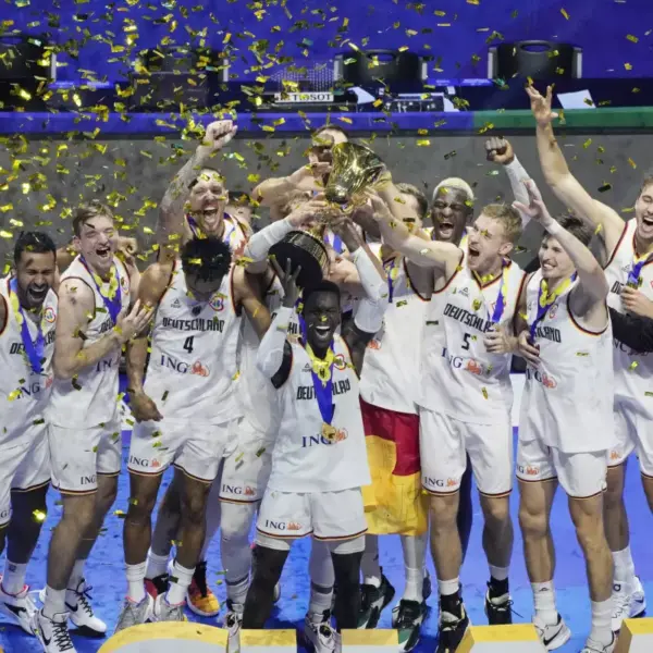 Alemania conquista su primer Mundial de basquetbol tras vencer a Serbia en la final