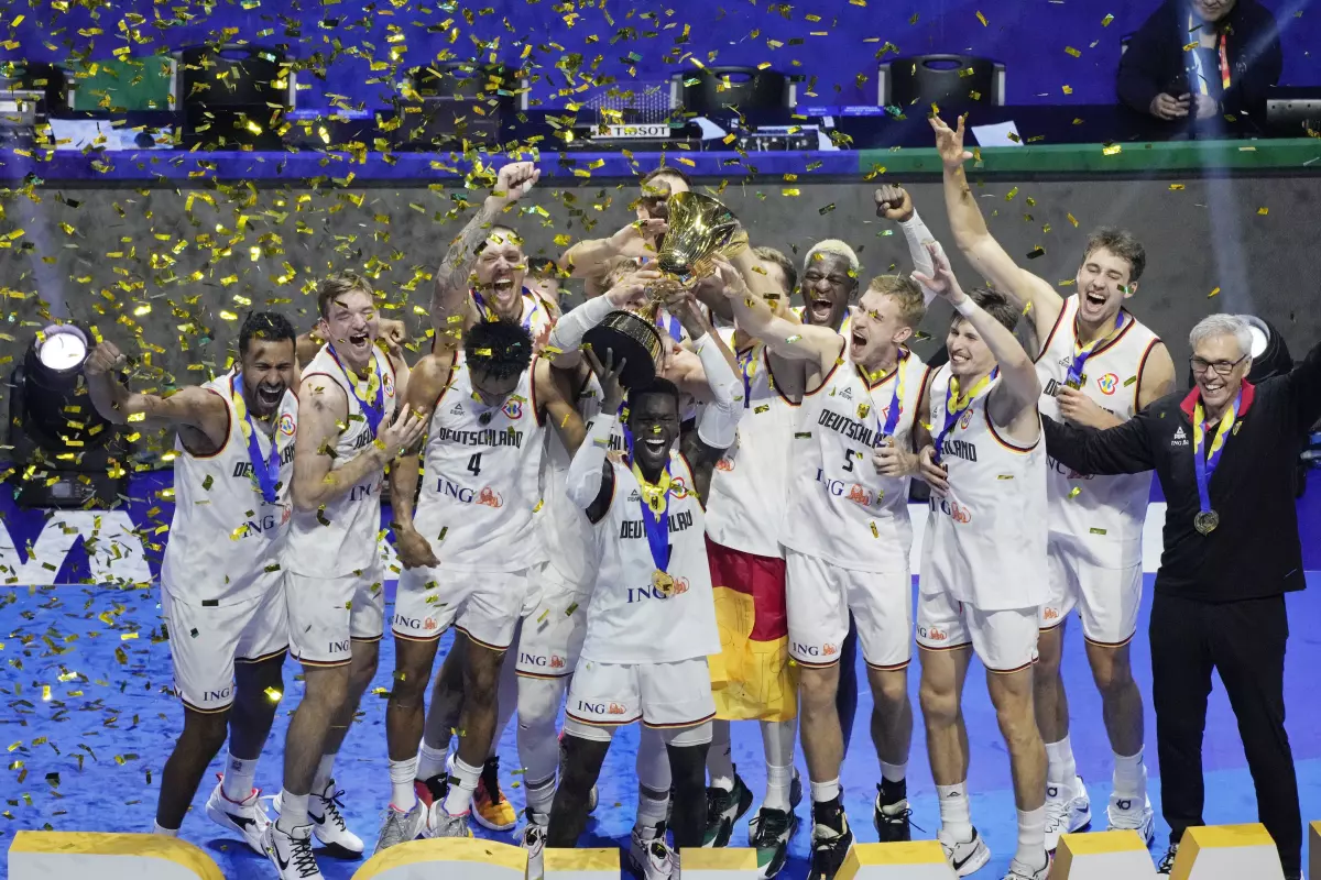 Alemania conquista su primer Mundial de basquetbol tras vencer a Serbia en la final
