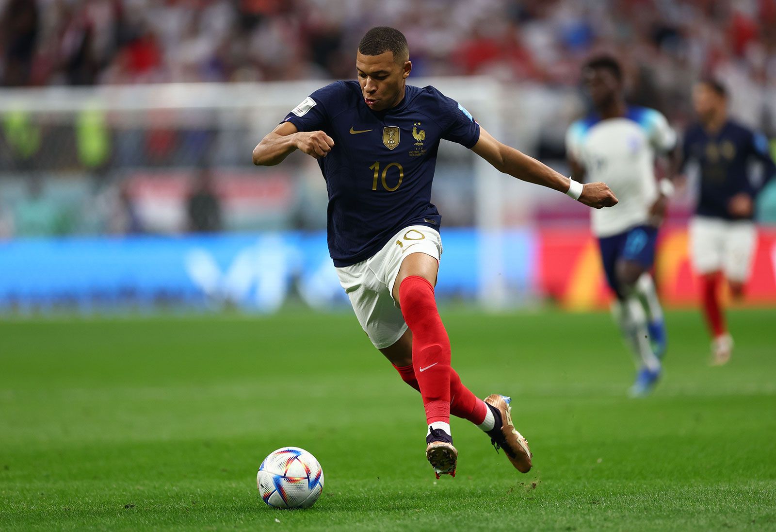Kylian Mbappé: ¿El Desastre en el Campo con Vinicius Jr?
