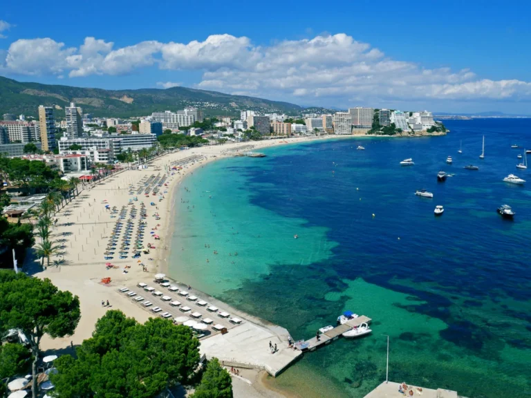 Funeral británico en Magaluf: La trágica noche de los Three Lions
