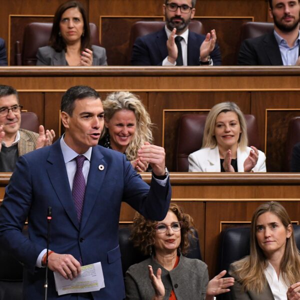 La Fragilidad de la Democracia en Tiempos de Crisis