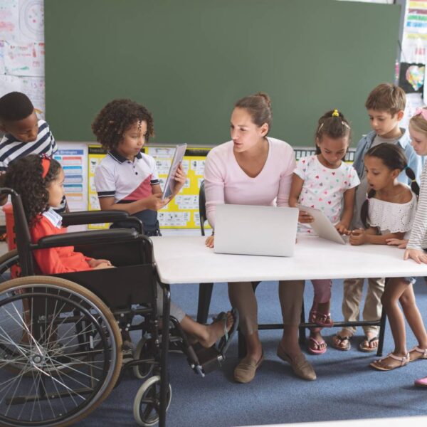 Tecnología en la educación: ¿Oportunidad o Desafío?