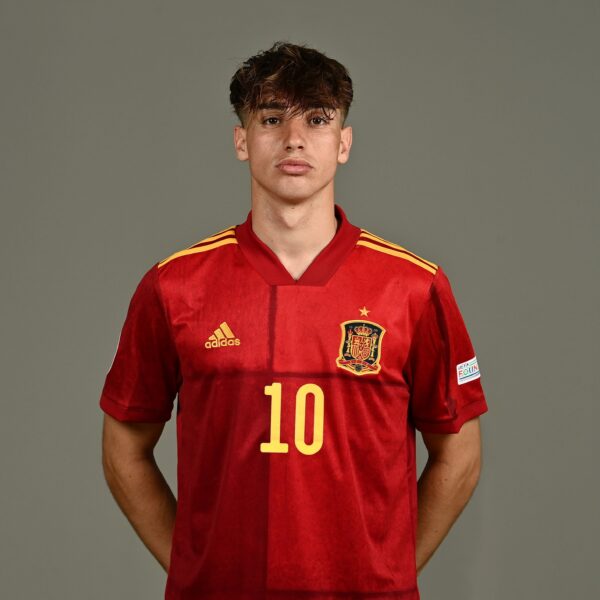 Iker Bravo: La sorprendente historia del joven futbolista español