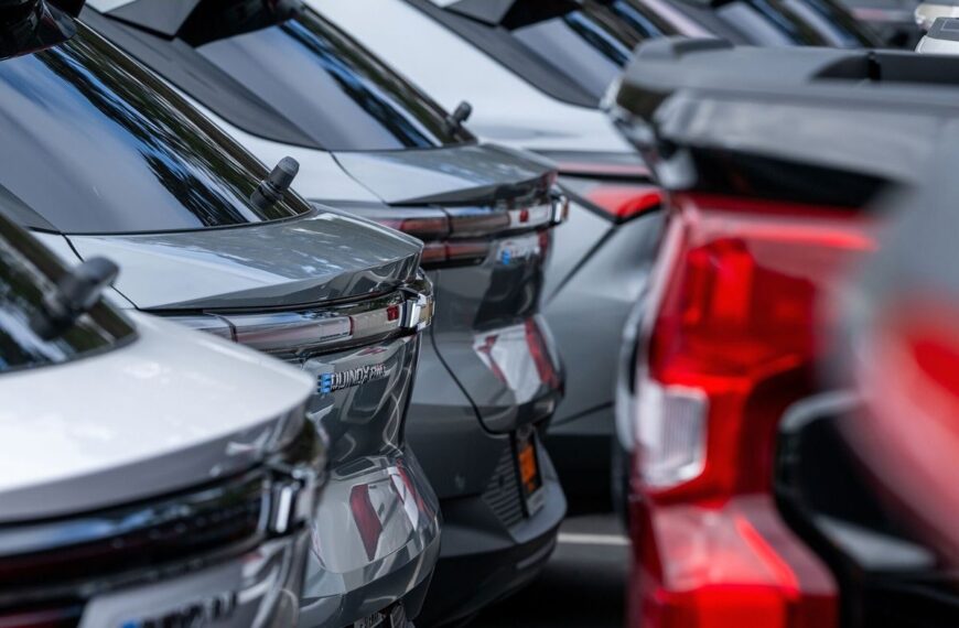 Proyecciones de GM 2026: Cambios Clave y Recompra de Acciones